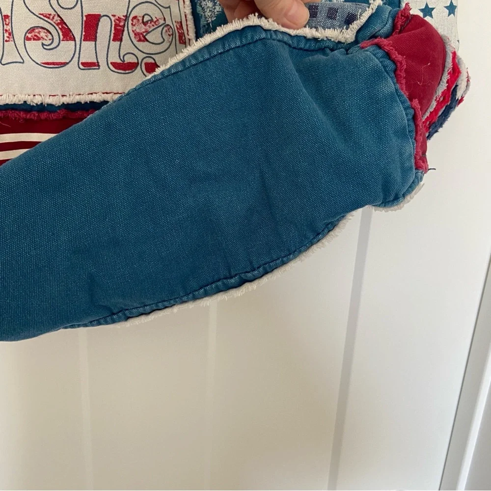 Disney Parks Patchwork Patriotic Tote Bag - Red, White, and Blue - EUC - Picture 4 of 7